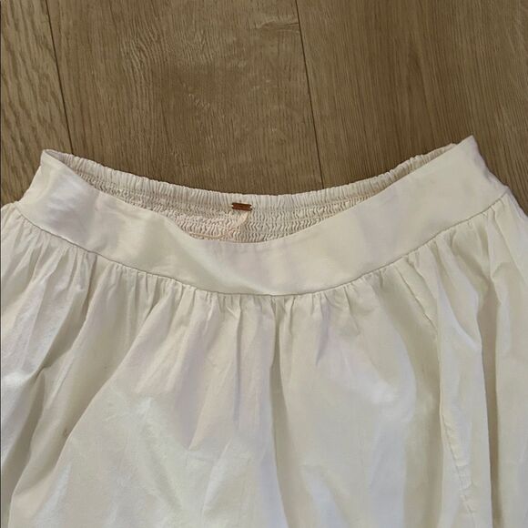 Free People Maeberrie Skirt, Ivory, Size Large, NWT, DISPLAY SKIRT - Picture 6 of 13